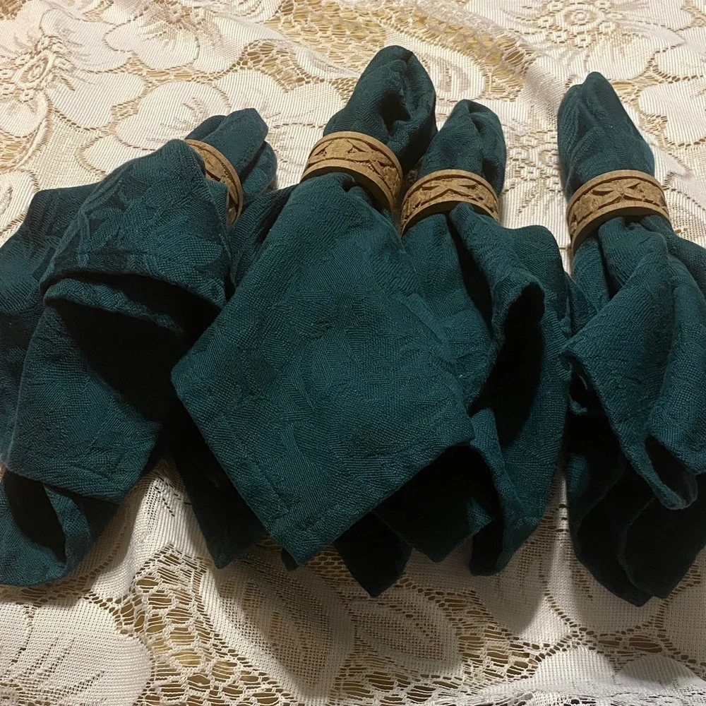 Elegant Evergreen Table Napkins set of Four Floral Design